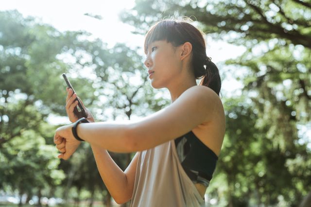 Inside the Feedback Loop: Algorithmic Personalization, Cognitive Bias, and Well-Being